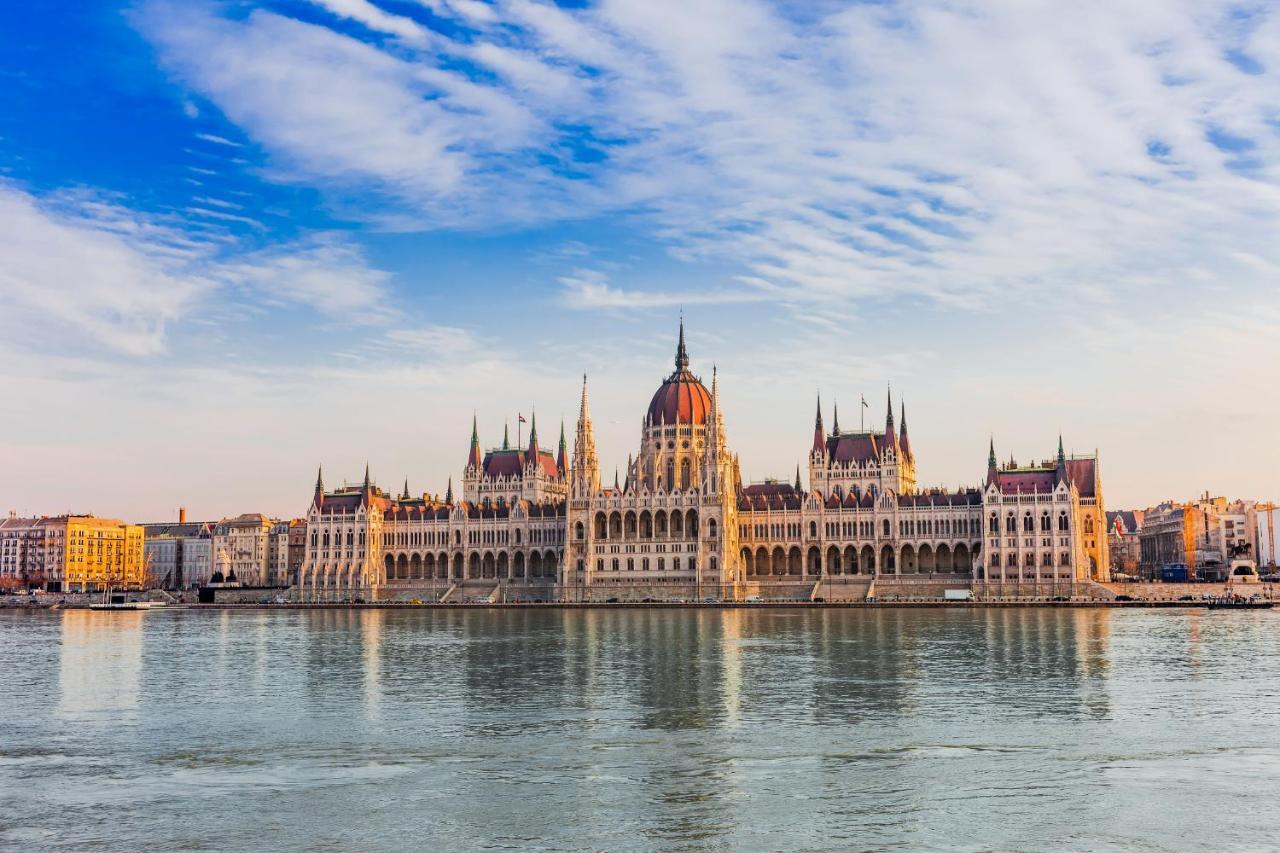 St Stephen Boulevard Apartment Next To Danube Budapest Exteriör bild